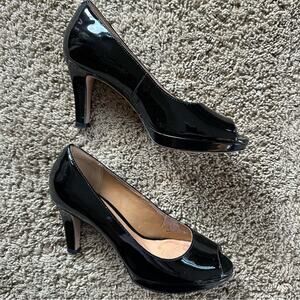 Clarks Artisan Black Peep-Toe Heels size 7.5